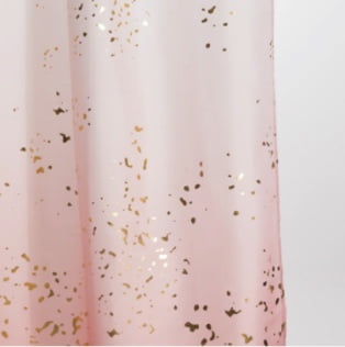 brand-snapshot-curtain